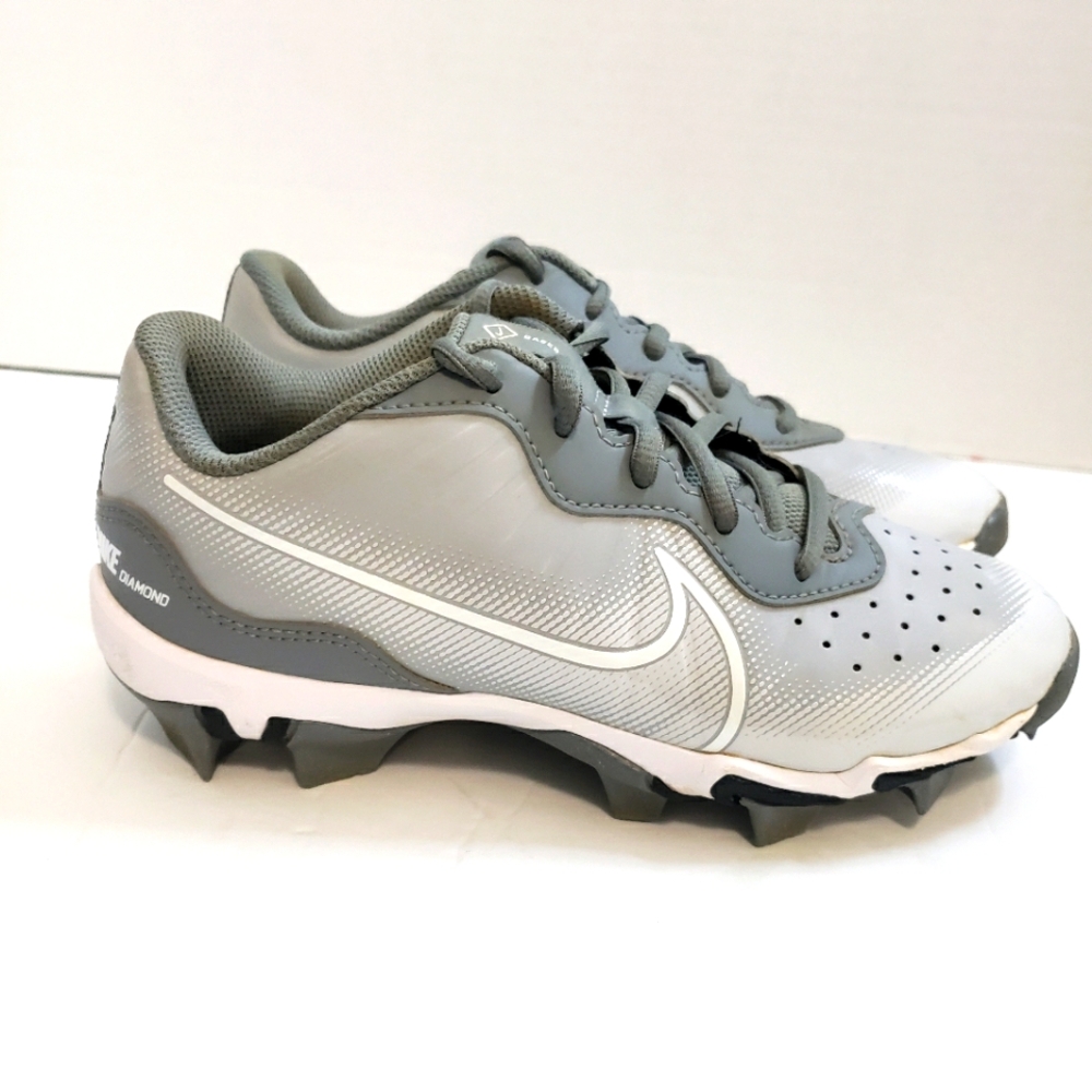 Nike Diamond Fast Flex Gray and White Football Cleats